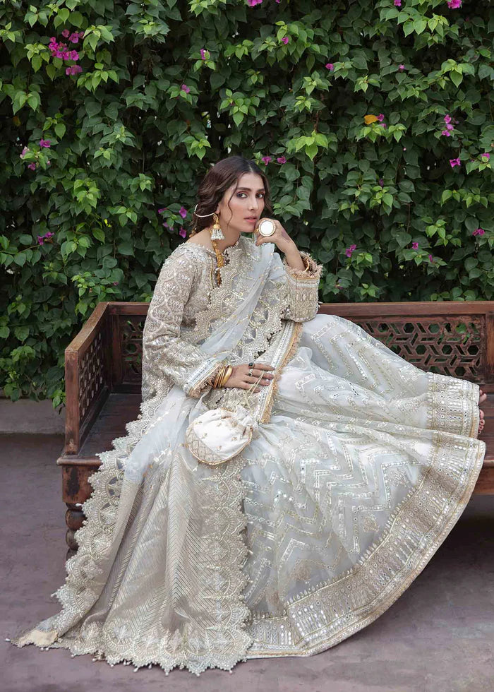 3PC Lawn Cotton Neck Embroidered